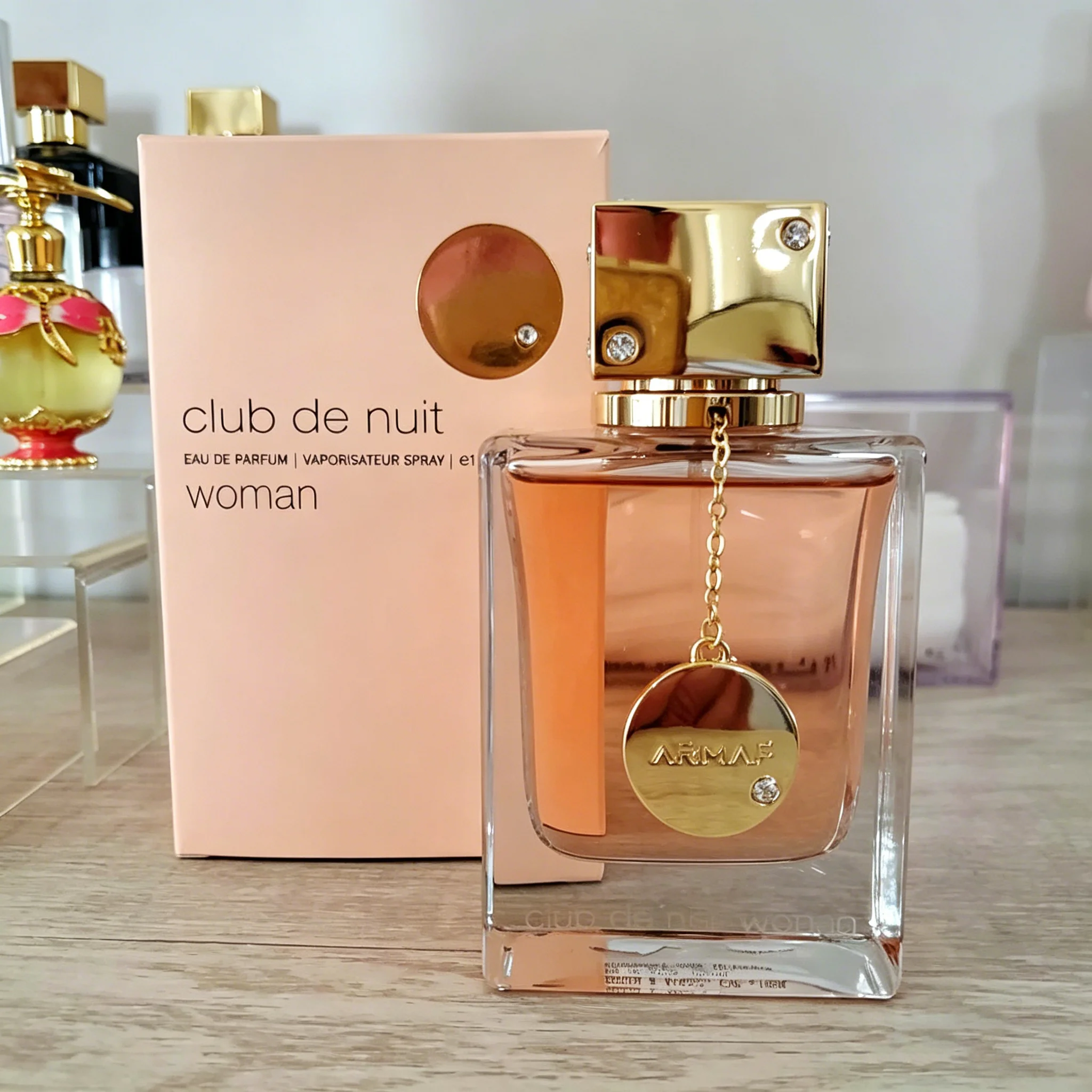 Club De Nuit by Armaf 3.6 oz – Floral Fruity Musk – Long Lasting – Sealed
Club De Nuit by Armaf 3.6 oz – Floral Fruity Musk – Long Lasting – Sealed