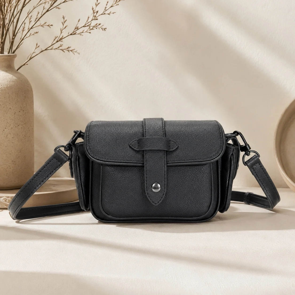 2026 New Luxury Classic Pattern Cargoo Crossbody Bag, 14 x 10 x 23 cm
2026 New Luxury Classic Pattern Cargoo Crossbody Bag, 14 x 10 x 23 cm