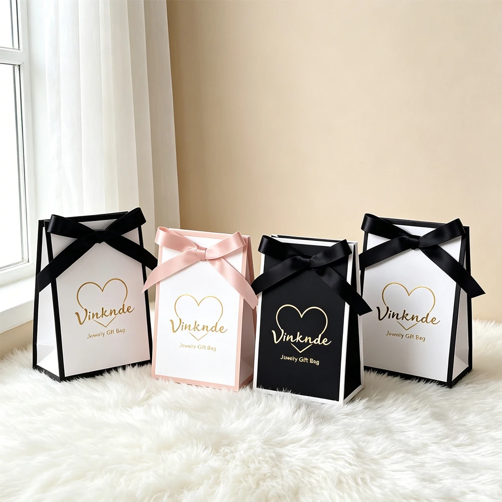 Customized Logo Paper Jewelry Bags with Bow Ribbon Hair Extension Packaging Clothing Cosmetic Earrings Perfume Wedding Gift Bag
Customized Logo Paper Jewelry Bags with Bow Ribbon Hair Extension Packaging Clothing Cosmetic Earrings Perfume Wedding Gift Bag