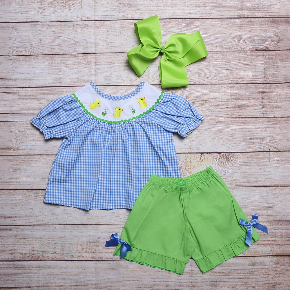 Baby New Kids Cotton Short Sleeved Blue LatticeT-shirt Set Round Neck Duck Embroidery Girl Top Clothes And Green Shorts Suit
Baby New Kids Cotton Short Sleeved Blue LatticeT-shirt Set Round Neck Duck Embroidery Girl Top Clothes And Green Shorts Suit