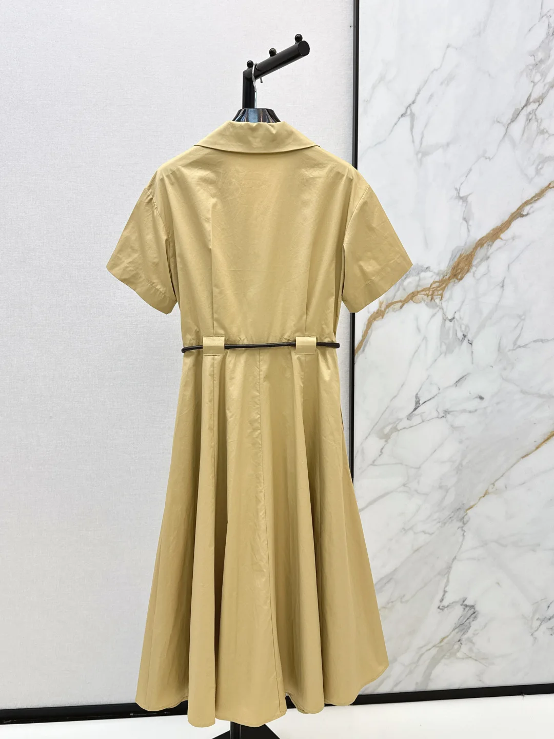 2026 Summer New Women's Elegant Mature Style Short-sleeve Waist-tie Commuter Shirt Dress
2026 Summer New Women's Elegant Mature Style Short-sleeve Waist-tie Commuter Shirt Dress