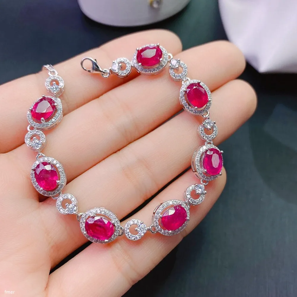 925 pure silver natural small fresh ruby women's bracelet deluxe version to send girlfriend's birthday party New Year's gift
925 pure silver natural small fresh ruby women's bracelet deluxe version to send girlfriend's birthday party New Year's gift