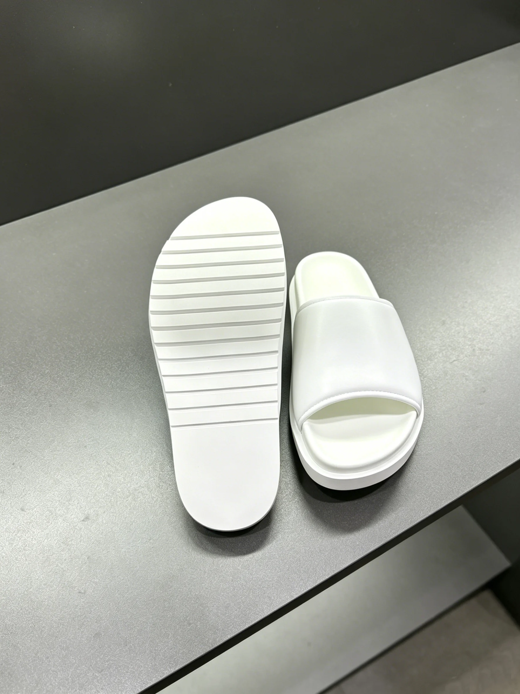 2026 Summer Casual Slippers
2026 Summer Casual Slippers