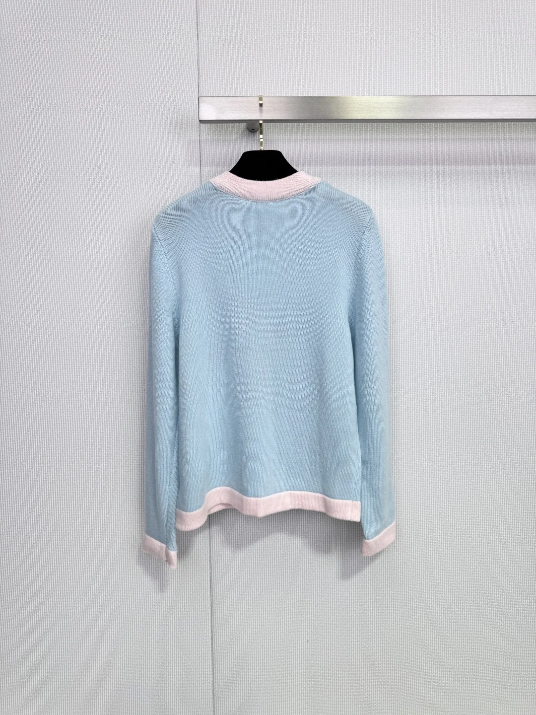 New Year Spring Contrast Knitted Cardigan V-neck High end Solid Color Versatile Sweater 215
New Year Spring Contrast Knitted Cardigan V-neck High end Solid Color Versatile Sweater 215