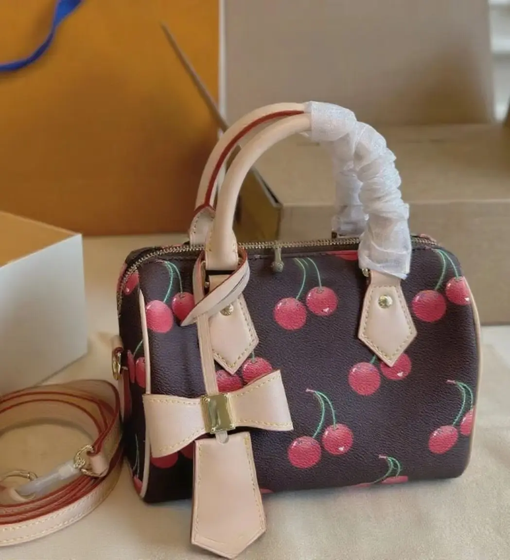 2025 Новая изысканная модная сумка высокого качества в классическом стиле HL19
2025 Новая изысканная модная сумка высокого качества в классическом стиле HL19