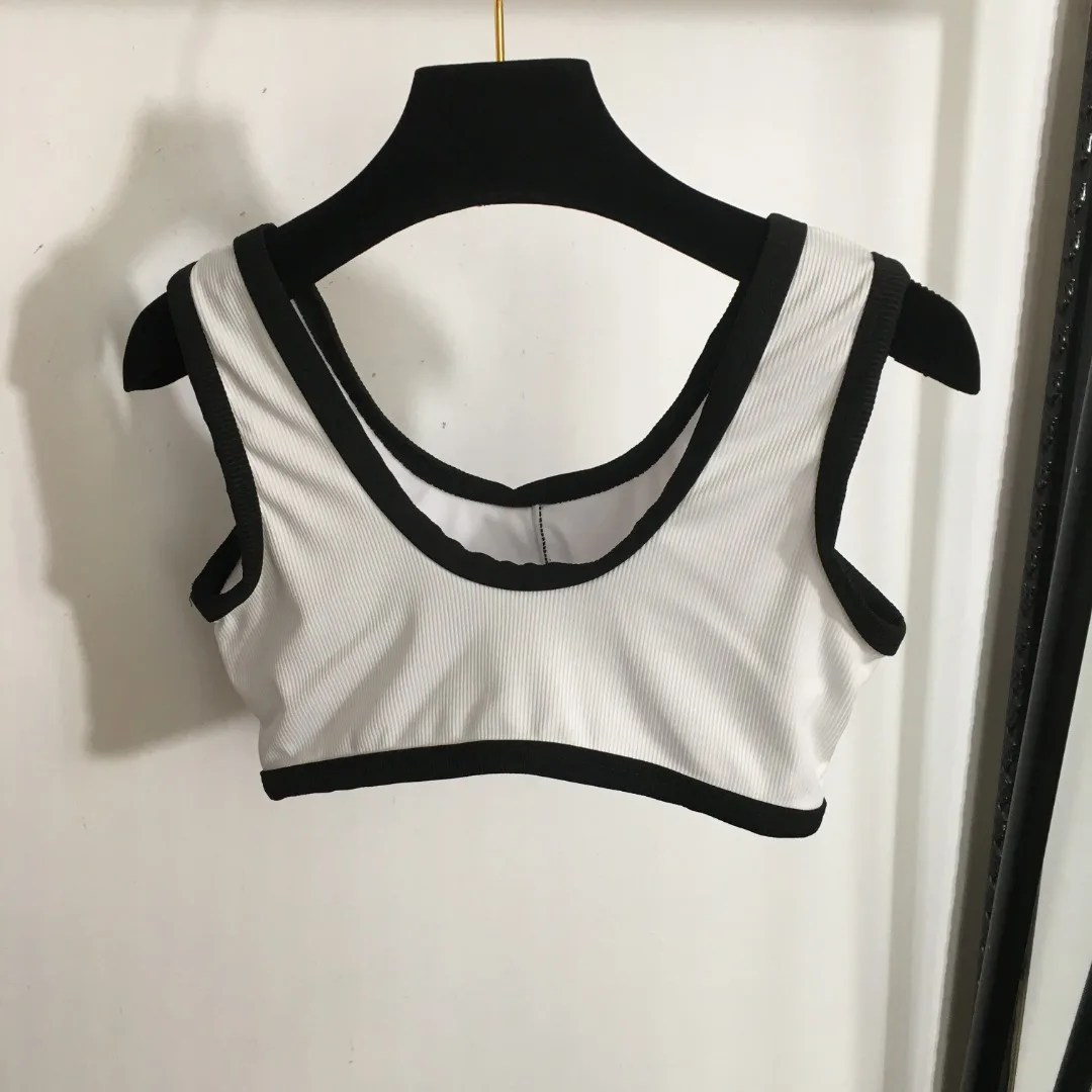 2026 New Summer Sport Yoga Workout Set: Padded, Faux Two-Piece Spaghetti Strap Tank Top + Skort
2026 New Summer Sport Yoga Workout Set: Padded, Faux Two-Piece Spaghetti Strap Tank Top + Skort