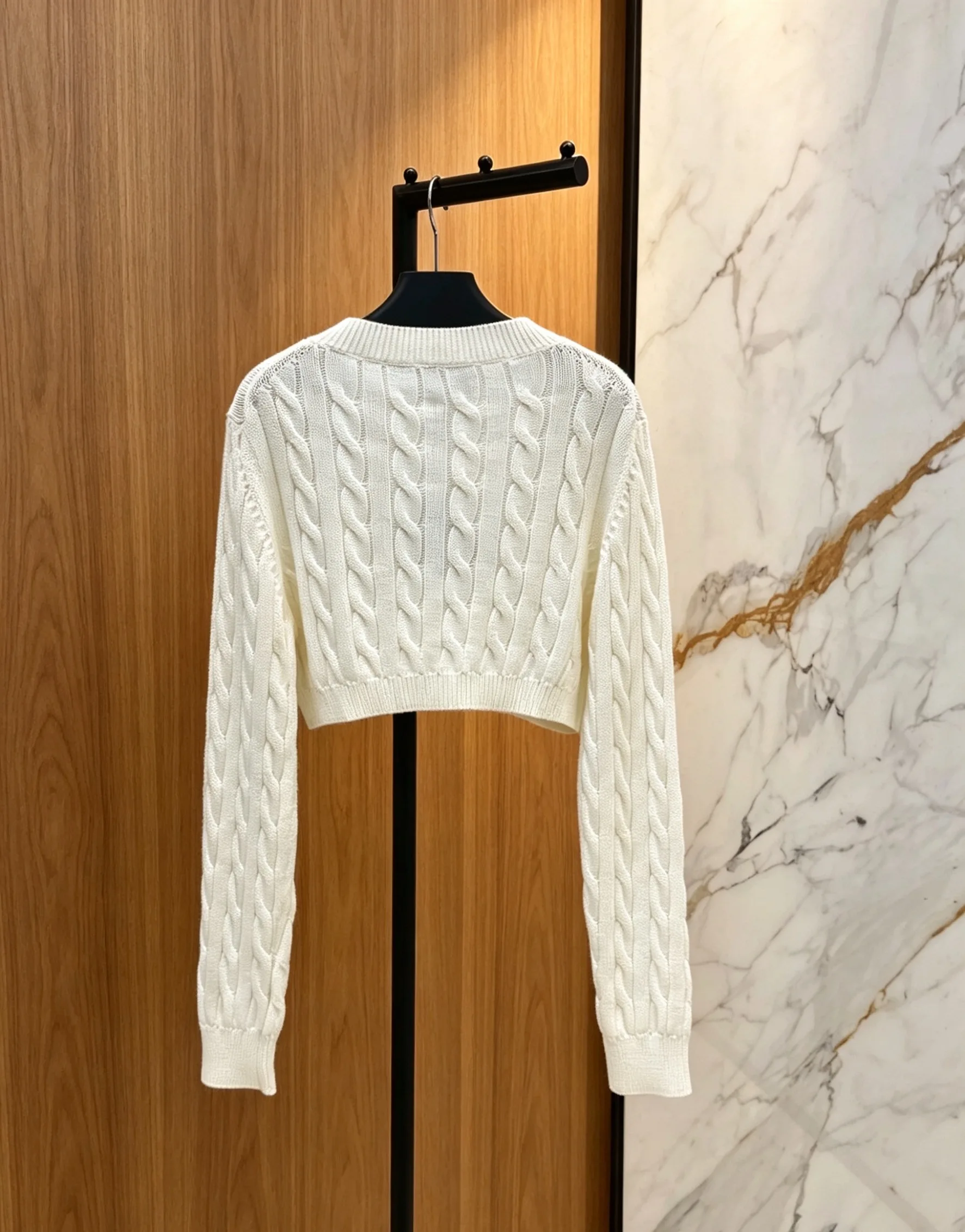 2026 Summer New Style Women's Clothing Knitted Breathable Simple and Comfortable Women's Long-Sleeved Top
2026 Summer New Style Women's Clothing Knitted Breathable Simple and Comfortable Women's Long-Sleeved Top