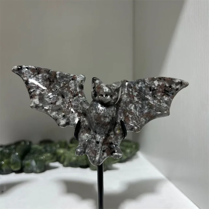 Natural Obsidian Bat Sculpture Ornament Yooperlite Bat Carved Halloween Ornament Home Decor Gift Crystal Healing Without Stand
Natural Obsidian Bat Sculpture Ornament Yooperlite Bat Carved Halloween Ornament Home Decor Gift Crystal Healing Without Stand