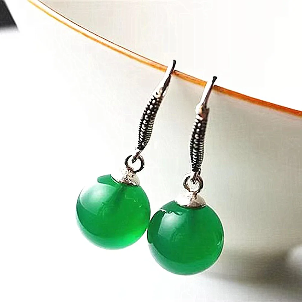 Boutique Jewelry 925 sterling silver inlaid with green chalcedony women's mosaic earrings as a birthday gift for girlfriend
Boutique Jewelry 925 sterling silver inlaid with green chalcedony women's mosaic earrings as a birthday gift for girlfriend