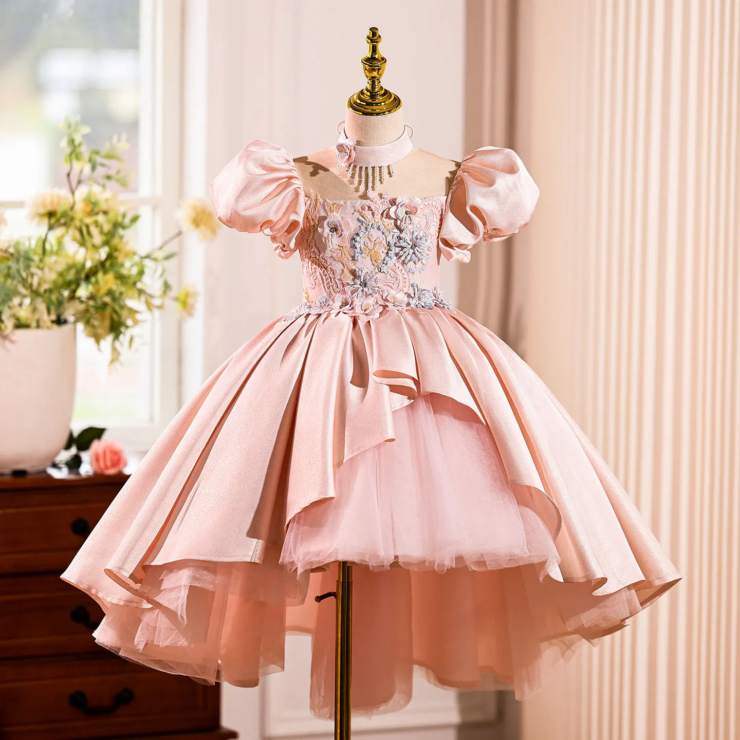 Dreamy Vow Chic Embroidered Tulle Pink Dubai Girl Dress With Scarf Satin Arabic Princess Wedding Birthday Party Prom 2025 J825
Dreamy Vow Chic Embroidered Tulle Pink Dubai Girl Dress With Scarf Satin Arabic Princess Wedding Birthday Party Prom 2025 J825