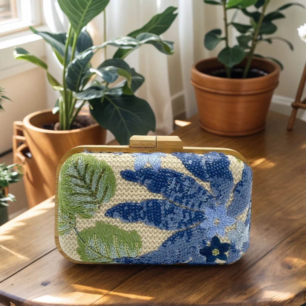 Блестящая женская вечерняя сумка с цветочными пайетками, соломенная тканая сумка из бисера, кошелек-клатч в стиле бохо для летнего пляжного отдыха 
Блестящая женская вечерняя сумка с цветочными пайетками, соломенная тканая сумка из бисера, кошелек-клатч в стиле бохо для летнего пляжного отдыха