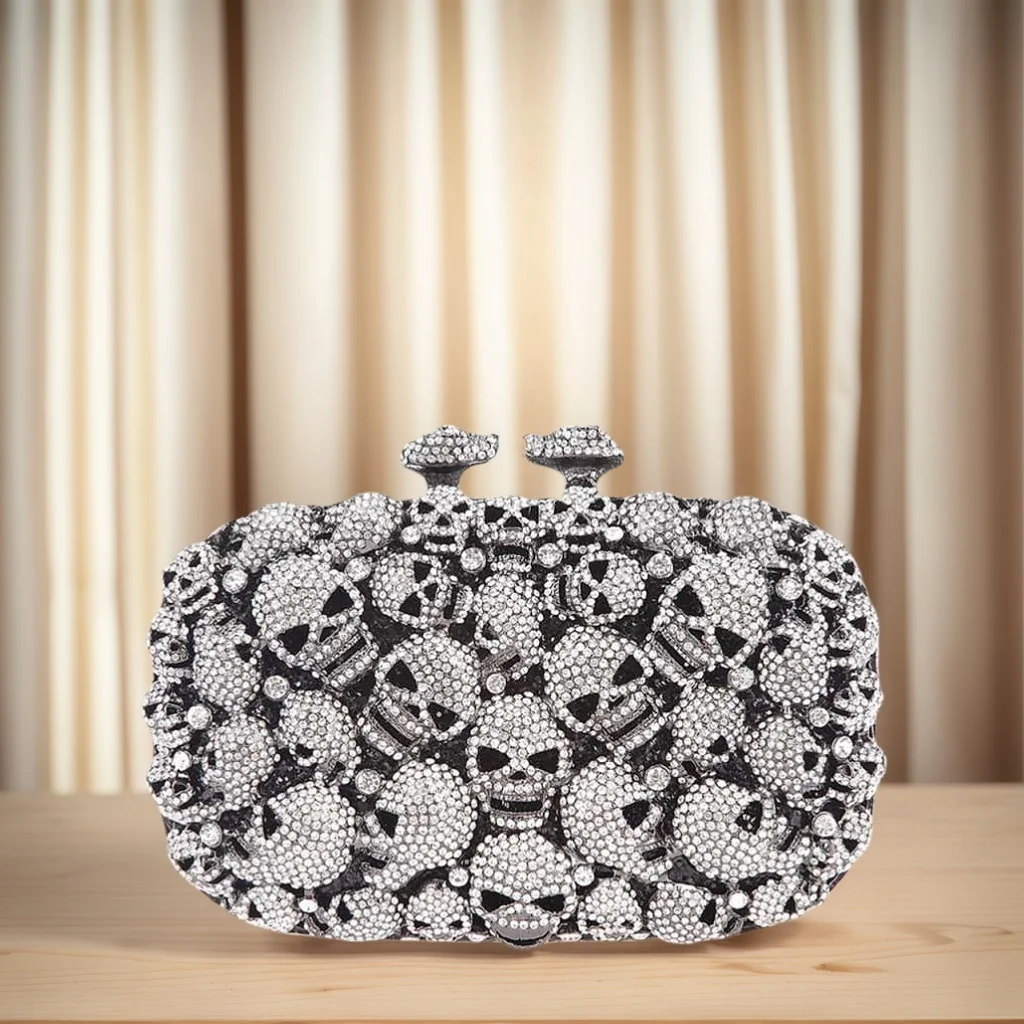 Women Halloween Skulls Rhinestone Purse Unique Crystal Evening Clutch Party Glitter Handbag for Banquet Prom
Women Halloween Skulls Rhinestone Purse Unique Crystal Evening Clutch Party Glitter Handbag for Banquet Prom