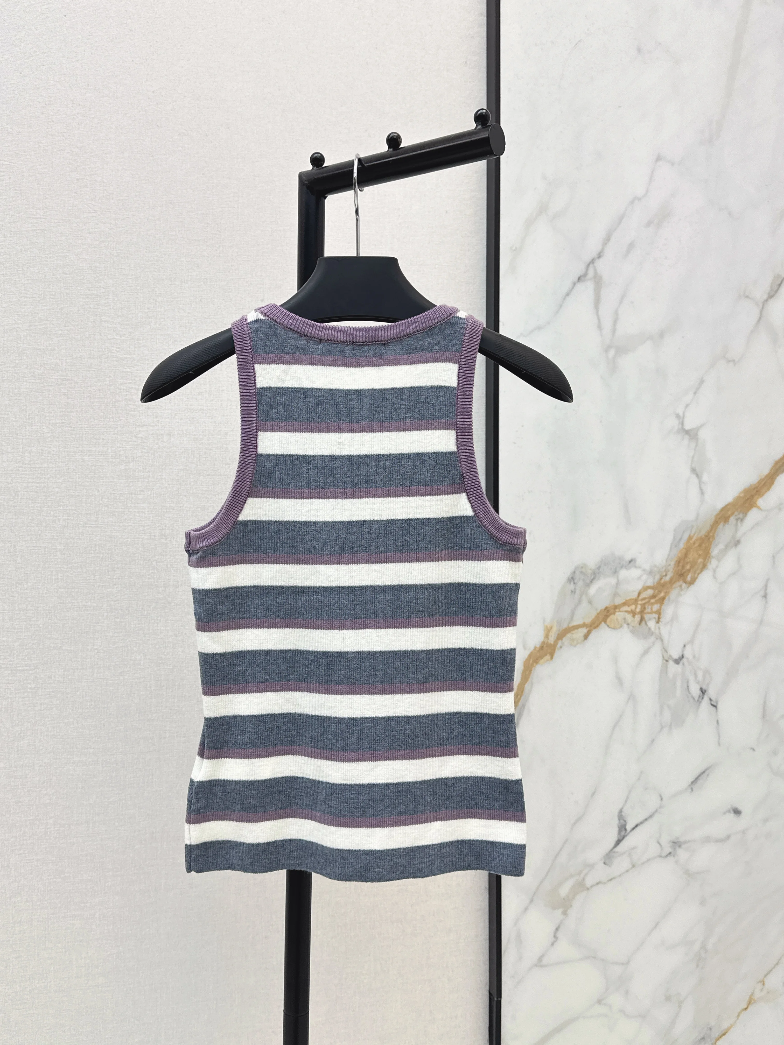 2026 Women's Spring and Summer New Fashion Casual Comfortable Commuting Simple Color-block Striped Knitted Sleeveless Top ZX007
2026 Women's Spring and Summer New Fashion Casual Comfortable Commuting Simple Color-block Striped Knitted Sleeveless Top ZX007