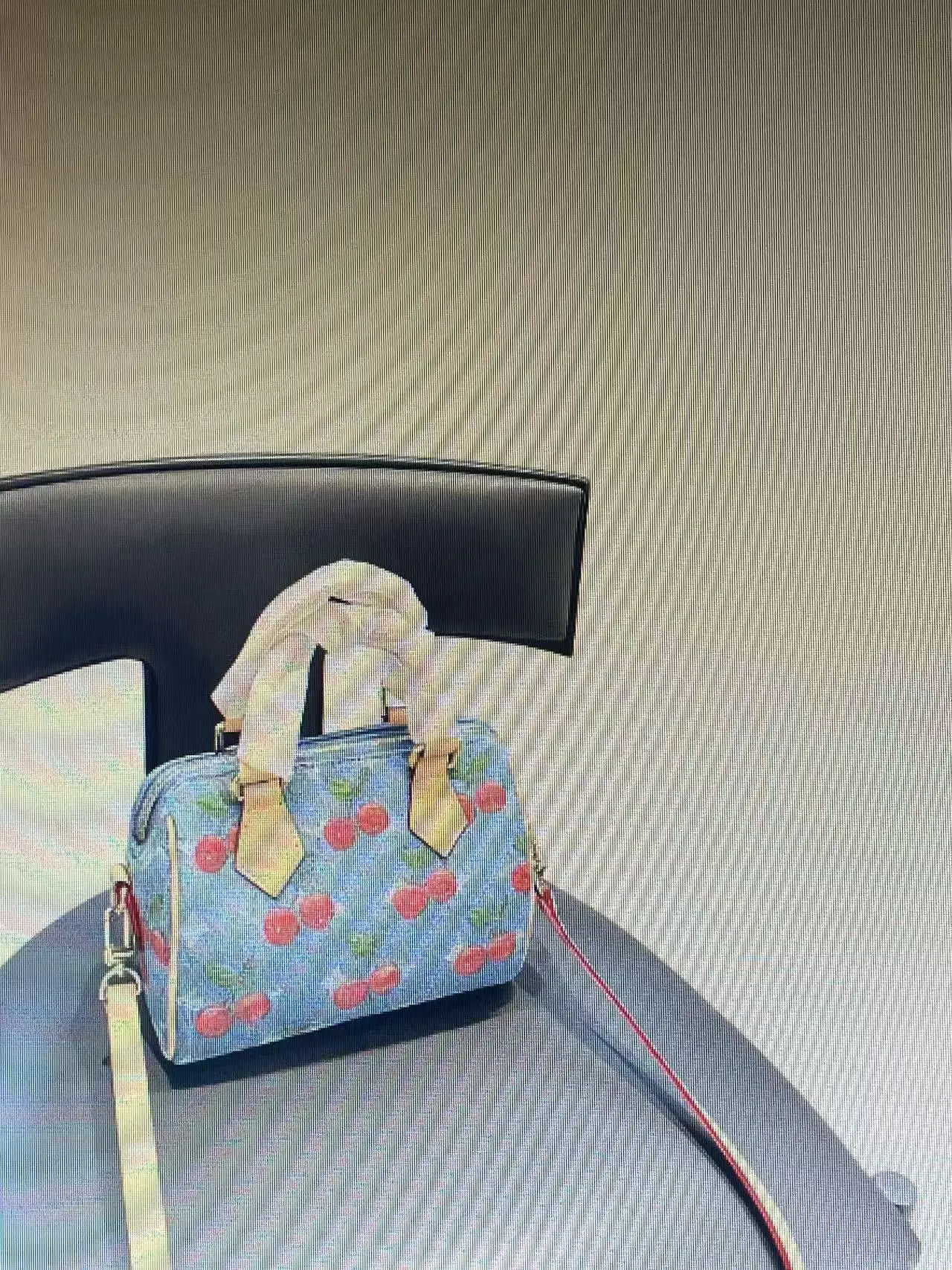 2025 Новый дизайн женской сумки-подушки вишневого цвета 20*14 см
2025 Новый дизайн женской сумки-подушки вишневого цвета 20*14 см