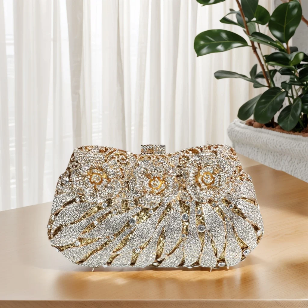 Vintage Women Flower Pattern Clutch Purse Dazzling Crystal Floral Evening Bag Bride Wedding Handbag for Banquet Dating
Vintage Women Flower Pattern Clutch Purse Dazzling Crystal Floral Evening Bag Bride Wedding Handbag for Banquet Dating
