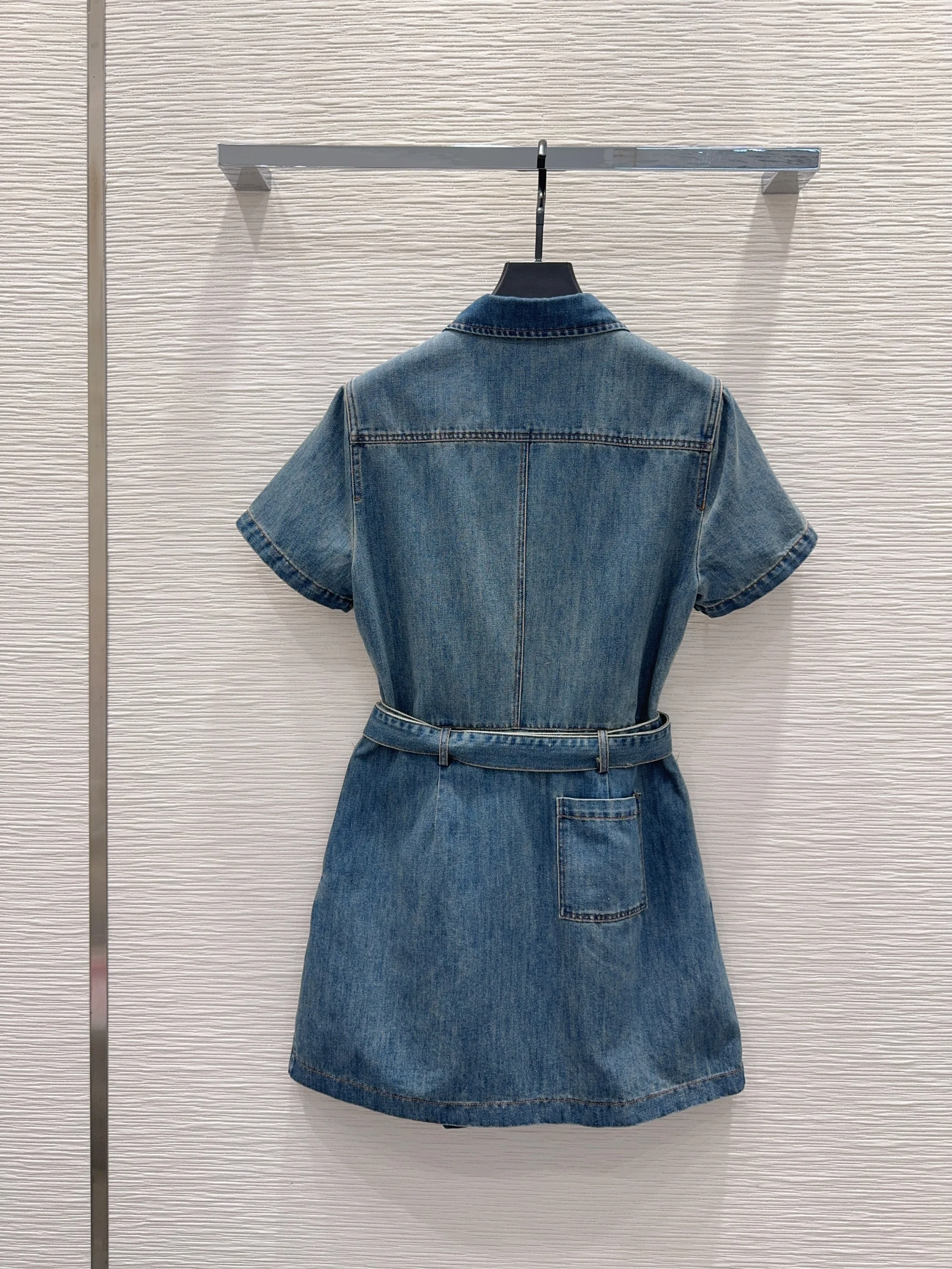 Light Blue Denim Dress 2026 Spring & Summer New Style Casual Waist-Slimming Fashion Pleated Mini Dress For Women
Light Blue Denim Dress 2026 Spring & Summer New Style Casual Waist-Slimming Fashion Pleated Mini Dress For Women