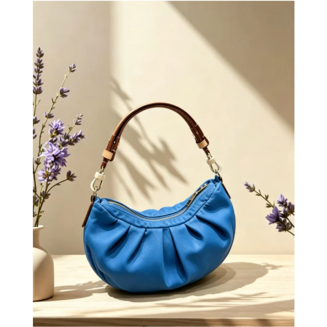 New Size 22*14CM Women's Letter-printed Denim Handbag With A Crossbody Strap And Pea-shaped Design No Box
New Size 22*14CM Women's Letter-printed Denim Handbag With A Crossbody Strap And Pea-shaped Design No Box