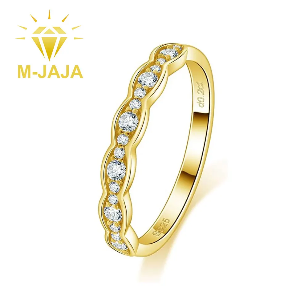 Pretty Beauty 925 Silver Gold Plated Moissanite Wavy Band Ring Curved Wedding Band Dainty Stackable Promise Ring Gift for Women
Pretty Beauty 925 Silver Gold Plated Moissanite Wavy Band Ring Curved Wedding Band Dainty Stackable Promise Ring Gift for Women