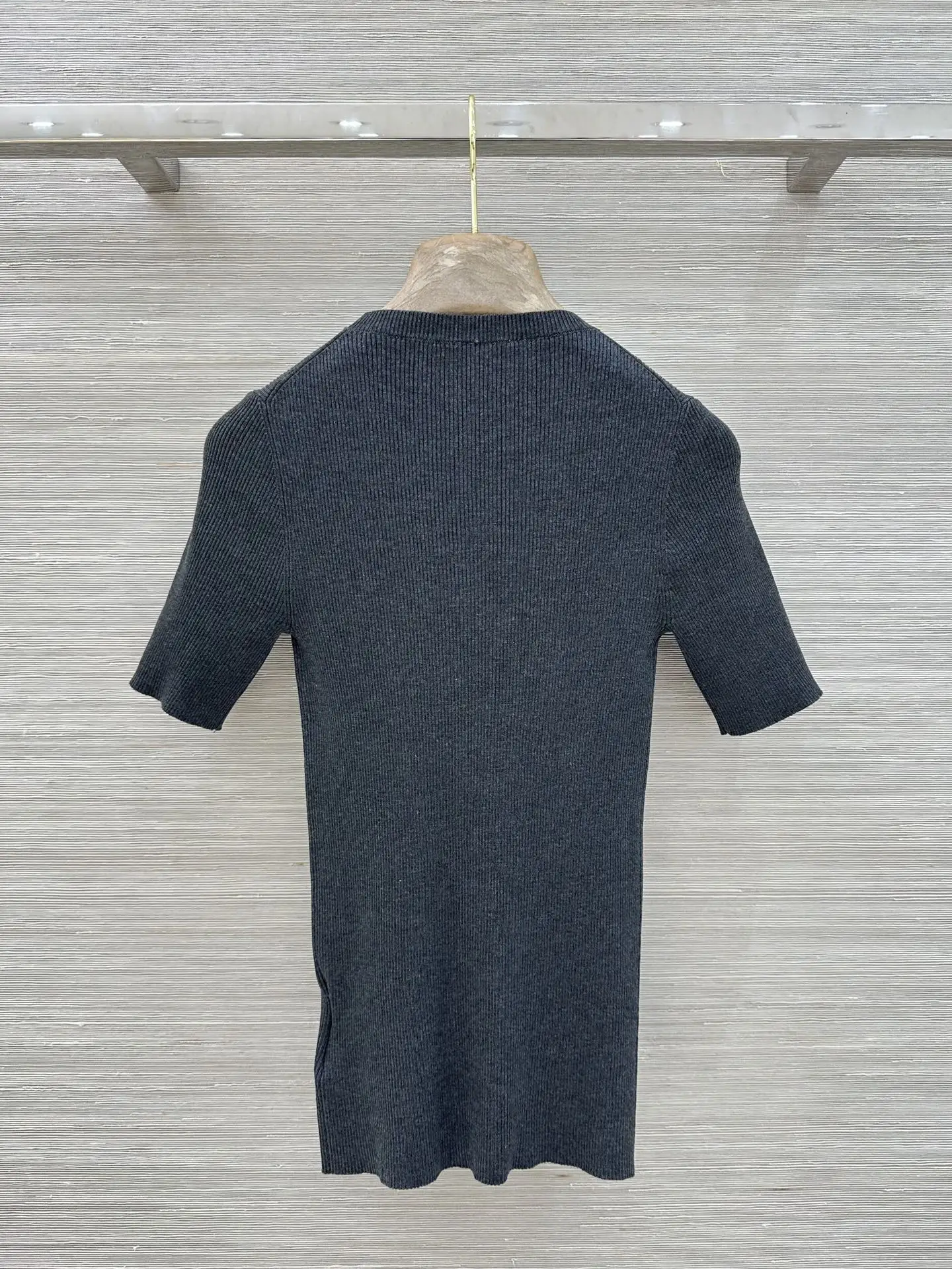 2026 Summer Women's Clothing - Simple, Comfortable, Fashionable and Fit Short-Sleeved Knitted Women's Top
2026 Summer Women's Clothing - Simple, Comfortable, Fashionable and Fit Short-Sleeved Knitted Women's Top