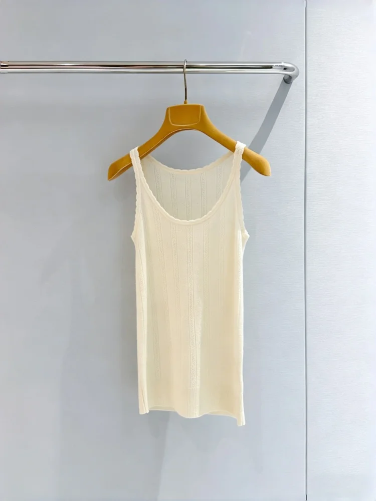 Summer Women's Camisole Vest With Fungus Lace U-neck Patch Letter Hollow Knitting Sleeveless T-shirt
Summer Women's Camisole Vest With Fungus Lace U-neck Patch Letter Hollow Knitting Sleeveless T-shirt