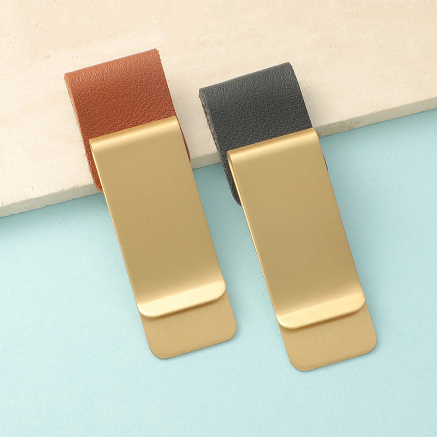 Handmade Leather Brass Stainless Steel Pen Holder Clip Journal Notebook Paper Folder Writing Office Supplies
Handmade Leather Brass Stainless Steel Pen Holder Clip Journal Notebook Paper Folder Writing Office Supplies