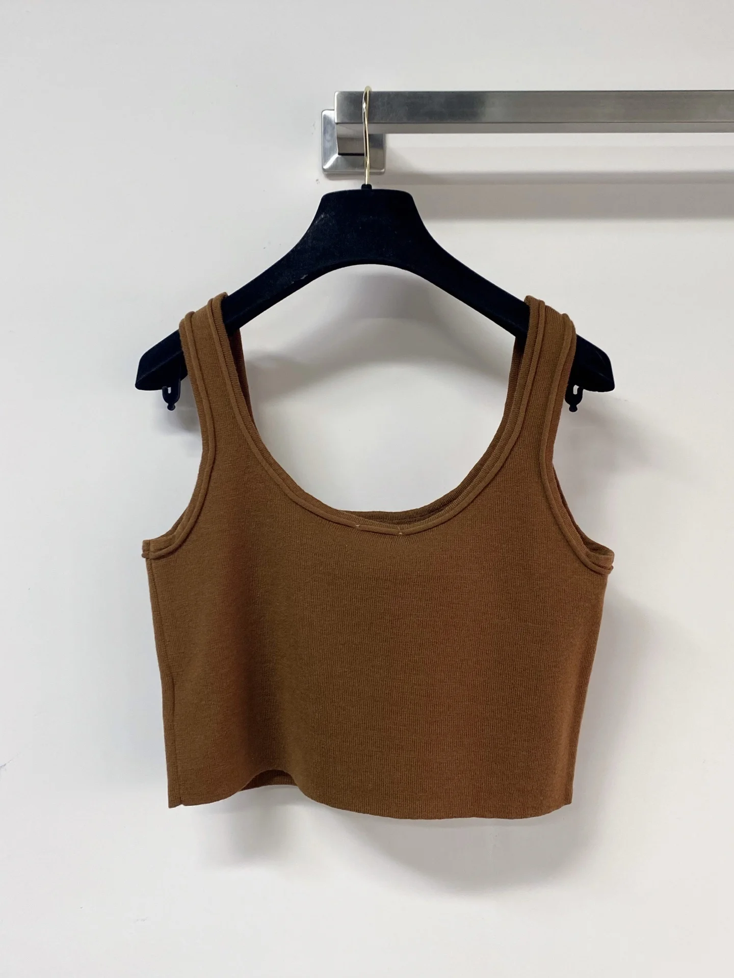 2026 Summer Women's Double U-Neck Ribbed Knit Tank Top Cropped Slim Fit Sleeveless Top ZX18573
2026 Summer Women's Double U-Neck Ribbed Knit Tank Top Cropped Slim Fit Sleeveless Top ZX18573