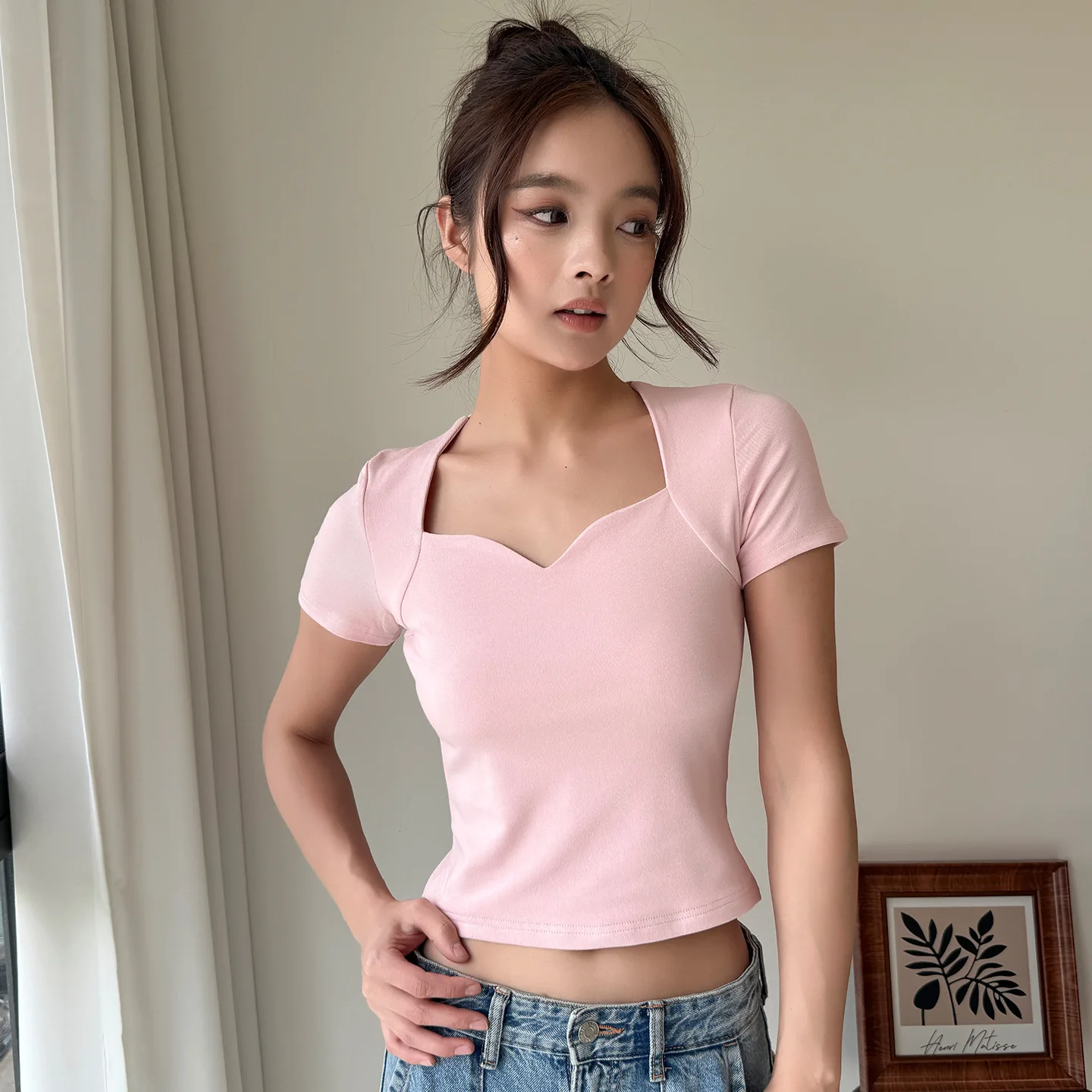 2026 Summer New Style Black French Heart-shaped Square-neck Shaping-Back Slimming Shoulder-Strap Short-Sleeve T-shirt
2026 Summer New Style Black French Heart-shaped Square-neck Shaping-Back Slimming Shoulder-Strap Short-Sleeve T-shirt