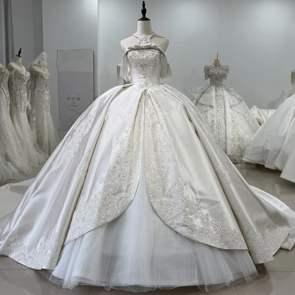 Satin Wedding Dresses 2025 Luxury Strapless Wedding Dress Lace Up Back Ball Gown Sequins Beading Customized Bridal Dress
Satin Wedding Dresses 2025 Luxury Strapless Wedding Dress Lace Up Back Ball Gown Sequins Beading Customized Bridal Dress