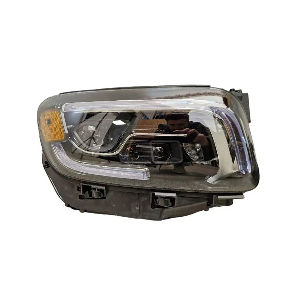 For Mercedes-Benz GLB AMG 2020-2021 car headlights (USA) OE A247 906 98 05
For Mercedes-Benz GLB AMG 2020-2021 car headlights (USA) OE A247 906 98 05