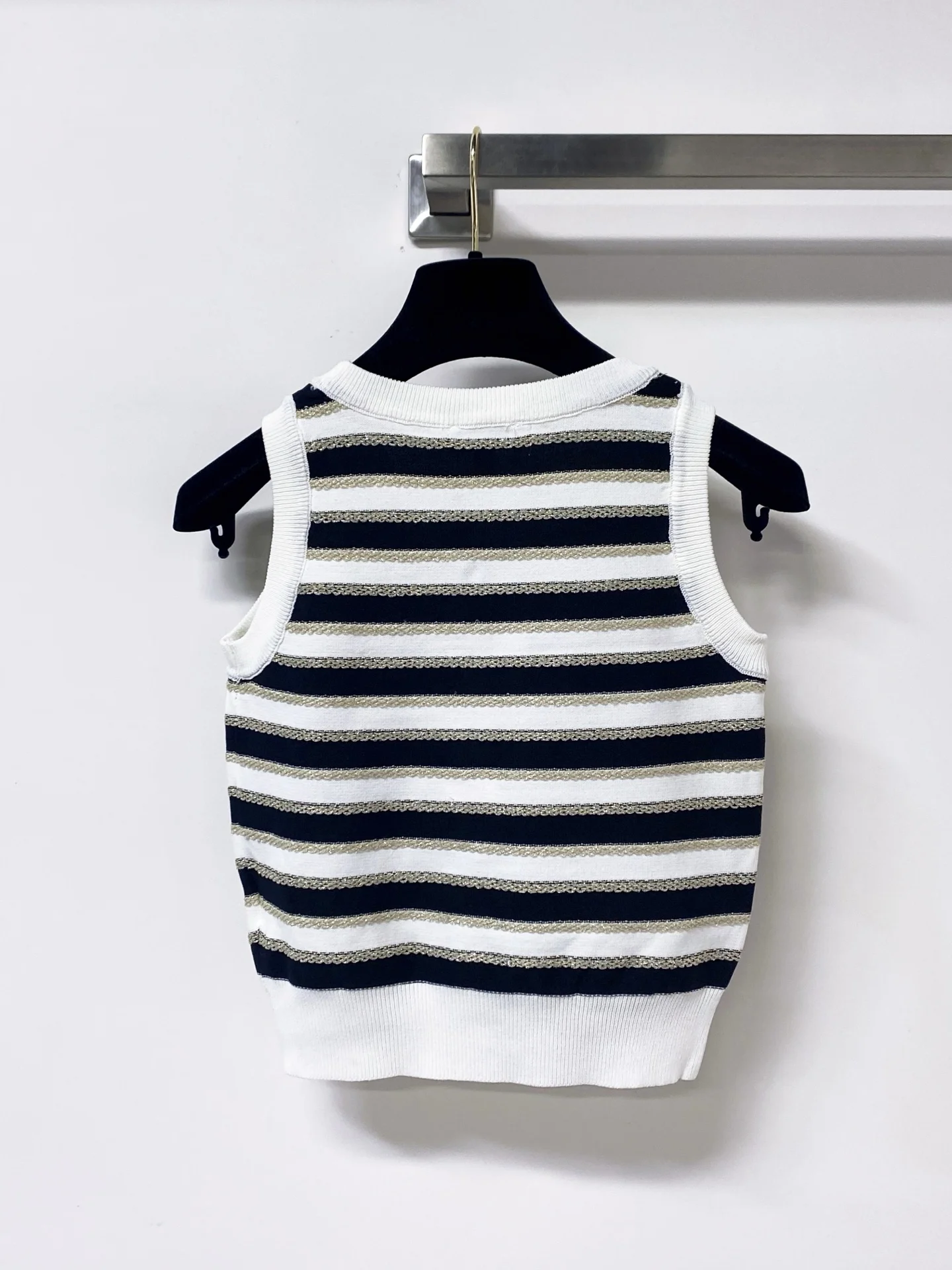 2026 New Fashion Spring Vintage Color Block Slimming O-Neck Striped Half Sleeve for Women High Quality
2026 New Fashion Spring Vintage Color Block Slimming O-Neck Striped Half Sleeve for Women High Quality
