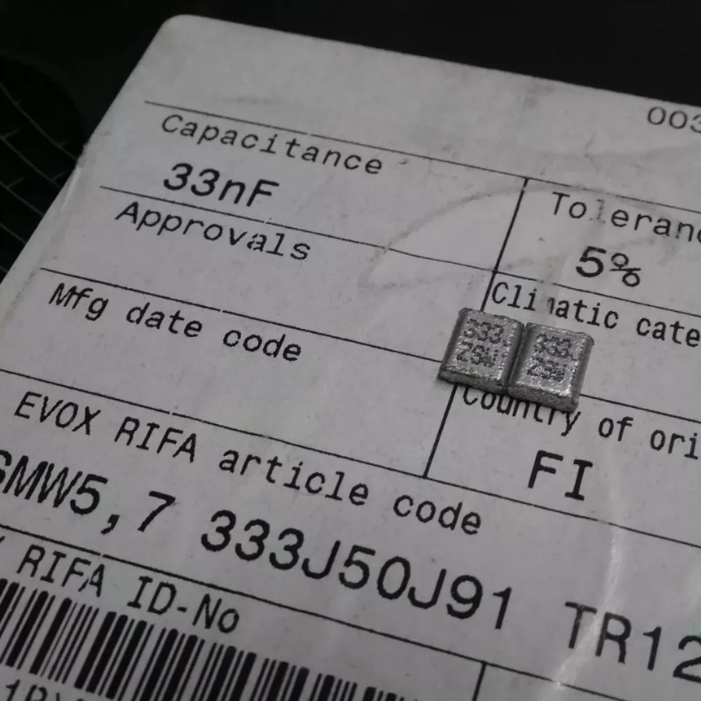 10pcs/lot RIFA SMW5.7 SMD2220 0.033uf 50V 33nF 33000pF 333 J Brand New Surface Mount Film Capacitor
10pcs/lot RIFA SMW5.7 SMD2220 0.033uf 50V 33nF 33000pF 333 J Brand New Surface Mount Film Capacitor
