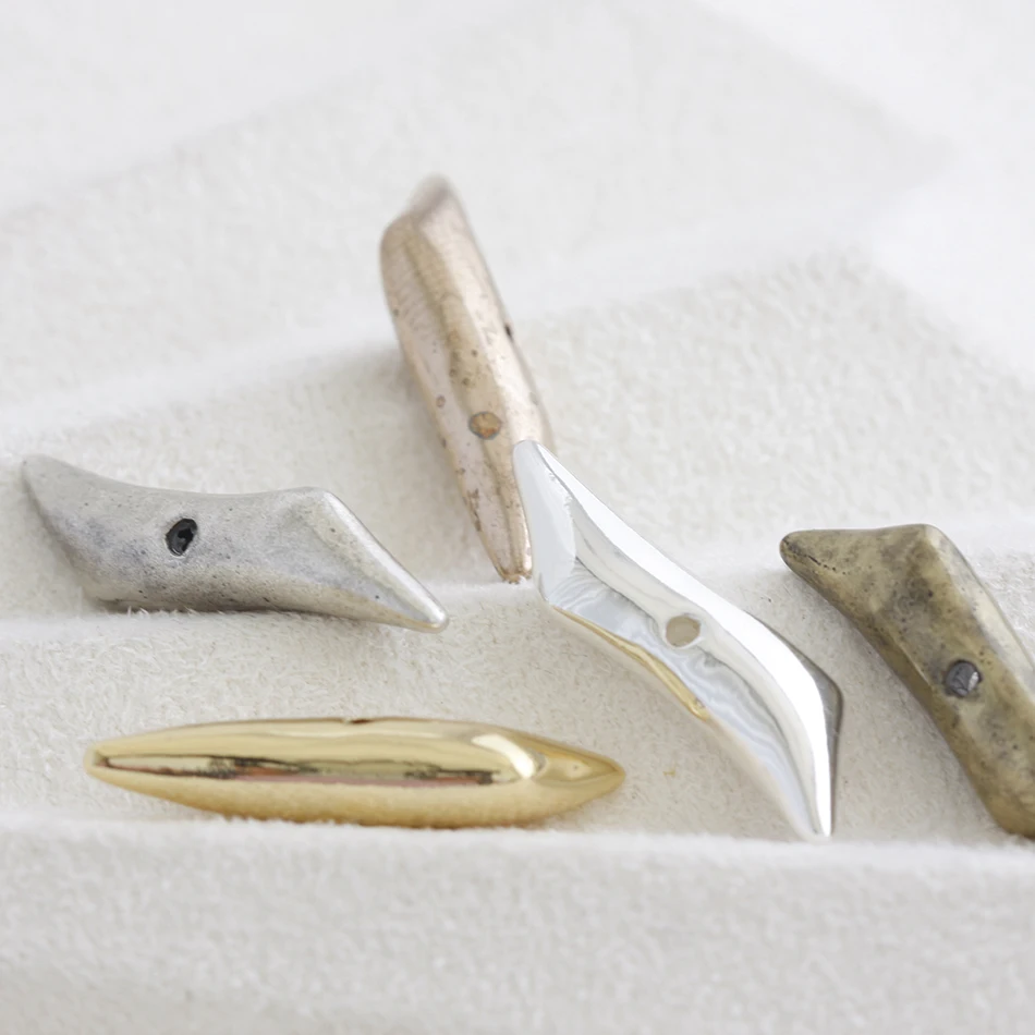 DIY Supply-One Piece Premium Plated Solid Brass Finding Spacer - Nugget 30*7.9*6.4mm (4915C-4)
DIY Supply-One Piece Premium Plated Solid Brass Finding Spacer - Nugget 30*7.9*6.4mm (4915C-4)