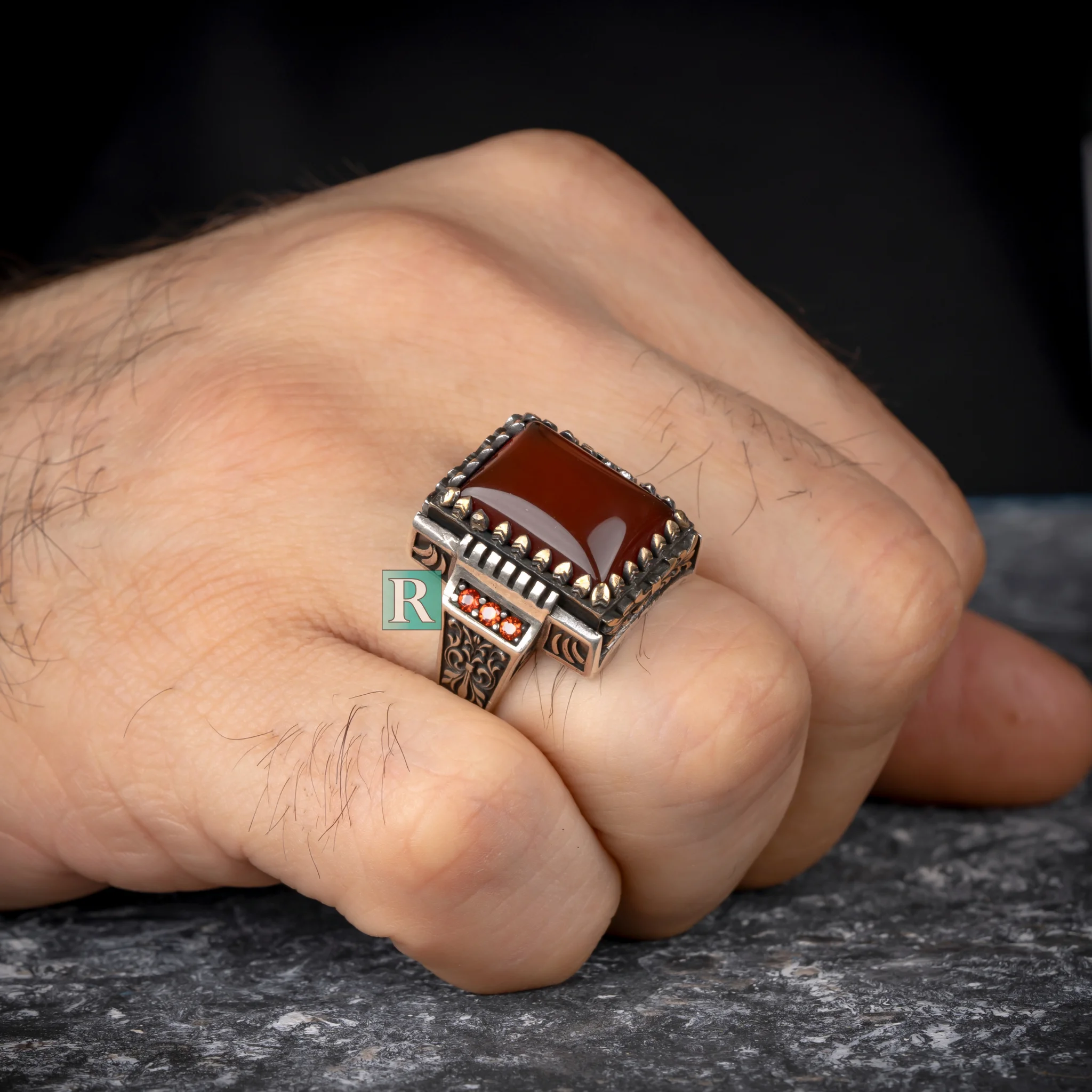 High Quality Red Agate Stone Pure 925 sterling silver ring for men side stone zircon guaranteed fine jewelry gift rings all size
High Quality Red Agate Stone Pure 925 sterling silver ring for men side stone zircon guaranteed fine jewelry gift rings all size
