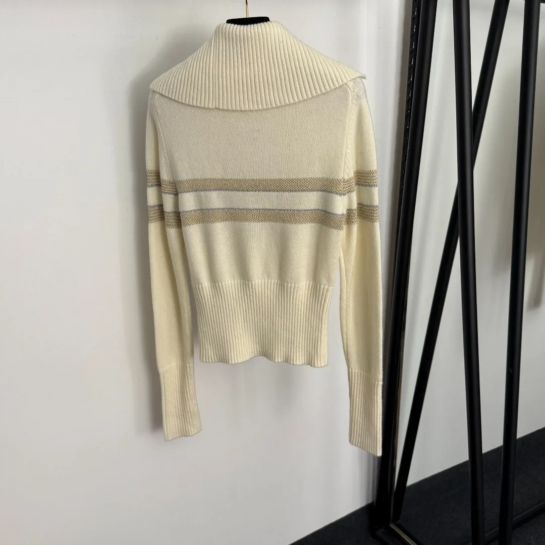 Новый мягкий повседневный вязаный нежный кардиган с лацканами и длинными рукавами 
Новый мягкий повседневный вязаный нежный кардиган с лацканами и длинными рукавами