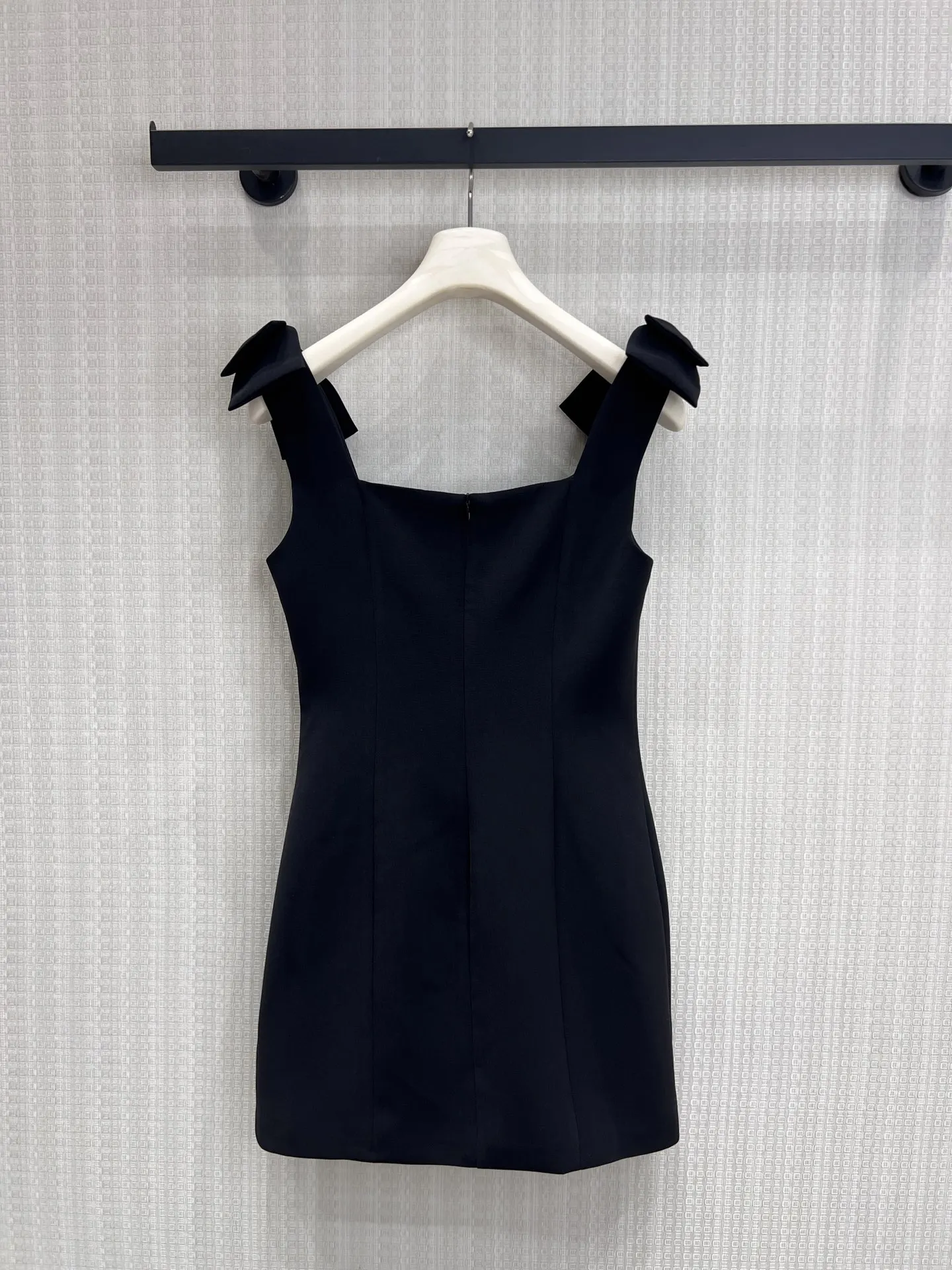 2026 New Bow Decor Square Neck Sleeveless Dress Slim-Fit Elegant Little Black Dress For Women
2026 New Bow Decor Square Neck Sleeveless Dress Slim-Fit Elegant Little Black Dress For Women