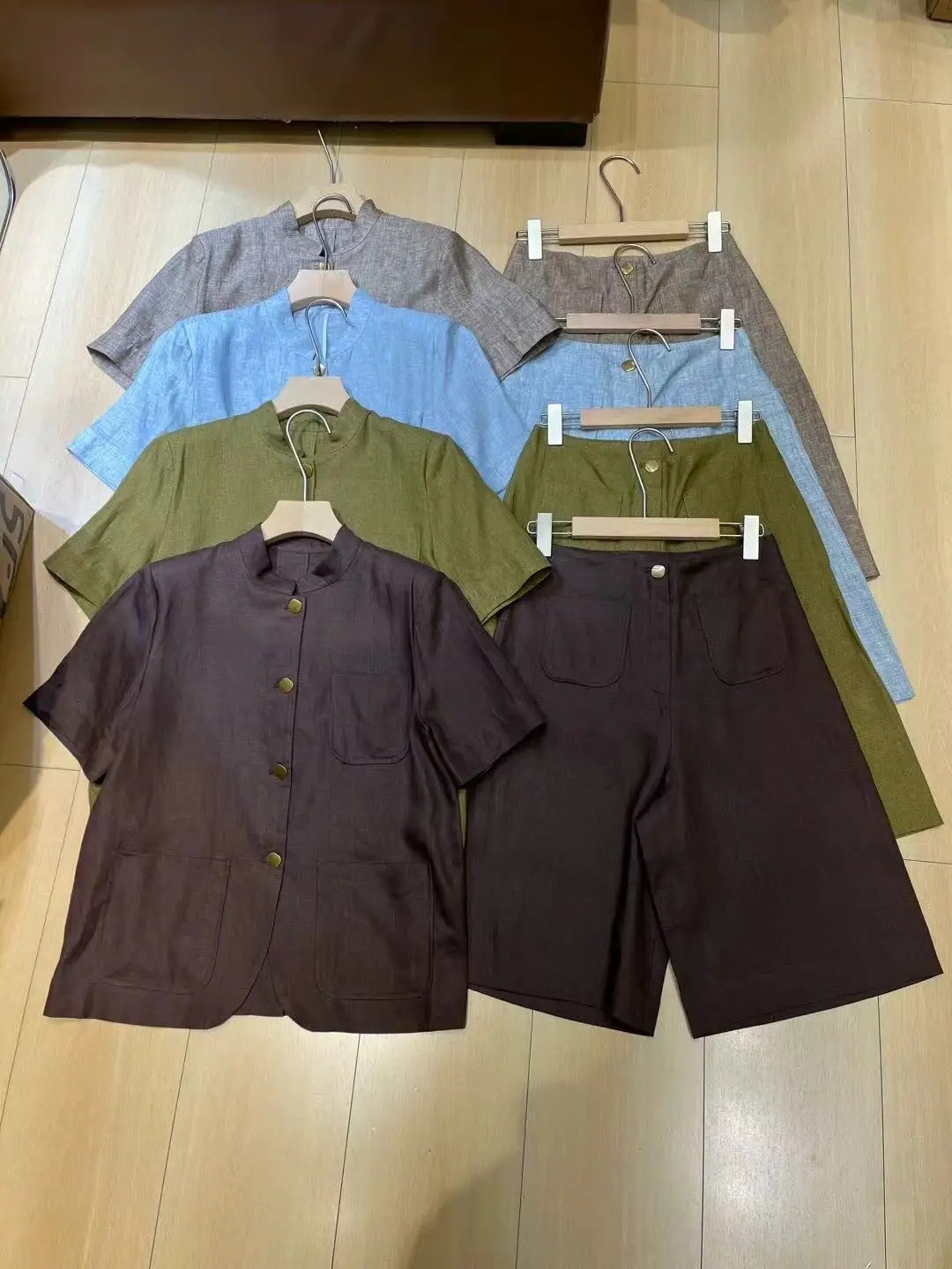 Spring-summer women's gold buttoned solid color linen short suit
Spring-summer women's gold buttoned solid color linen short suit