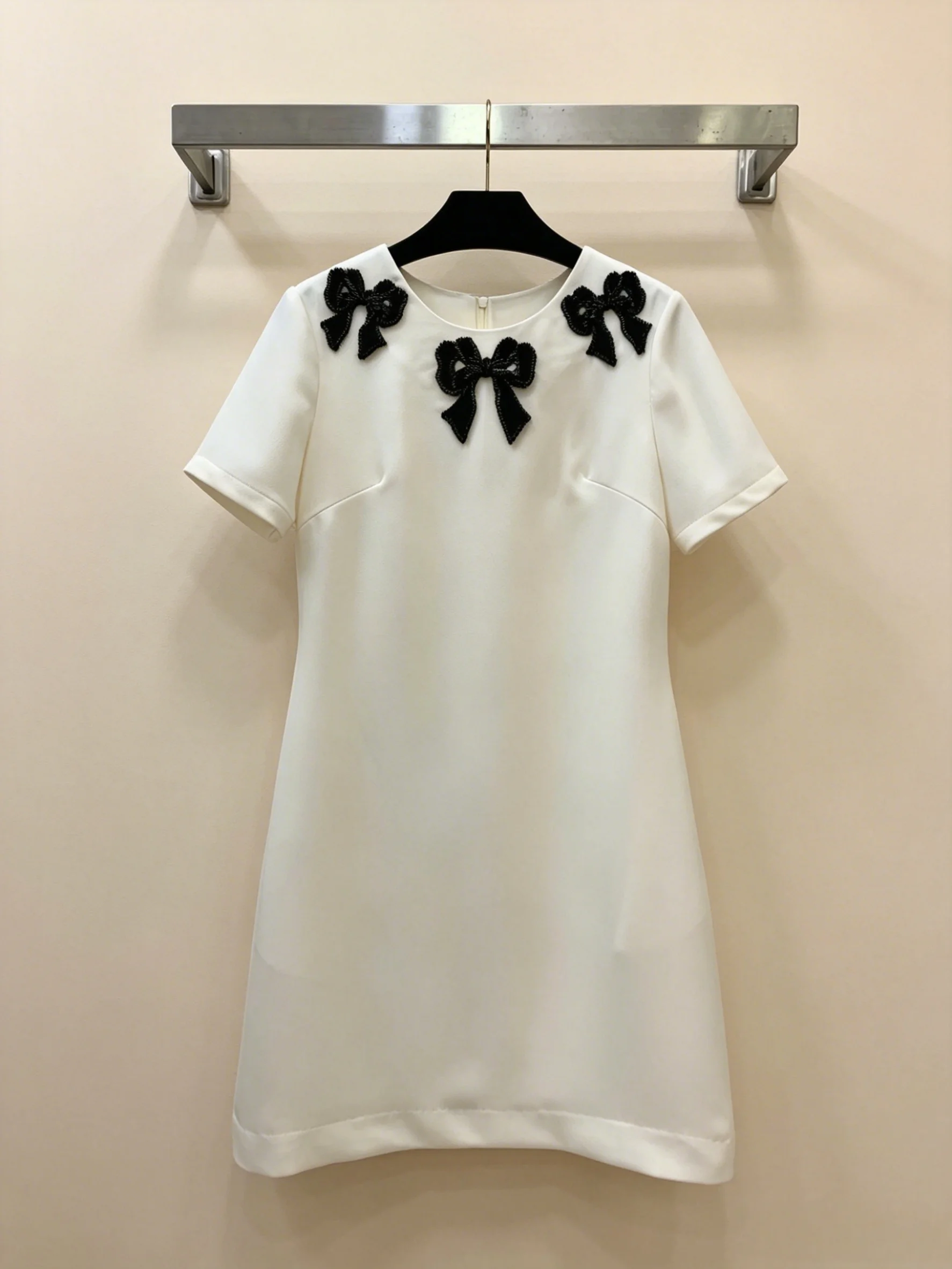 2026 New Style Womens White Dress Size M L Slim Slimming and High Grade Code 016
2026 New Style Womens White Dress Size M L Slim Slimming and High Grade Code 016