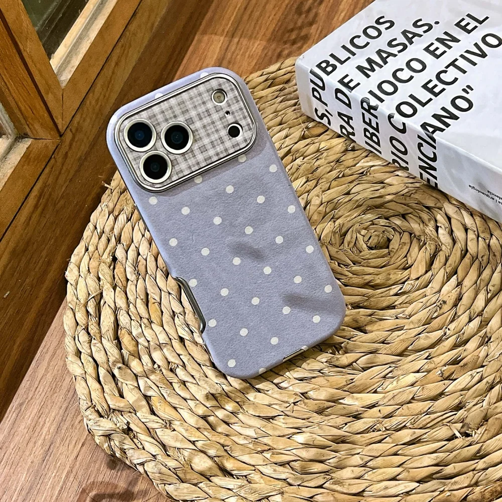 Simple polka dot plaid mobile phone case, suitable for iPhone15/16/17ProMax, Korean INS simple new shockproof protective case
Simple polka dot plaid mobile phone case, suitable for iPhone15/16/17ProMax, Korean INS simple new shockproof protective case