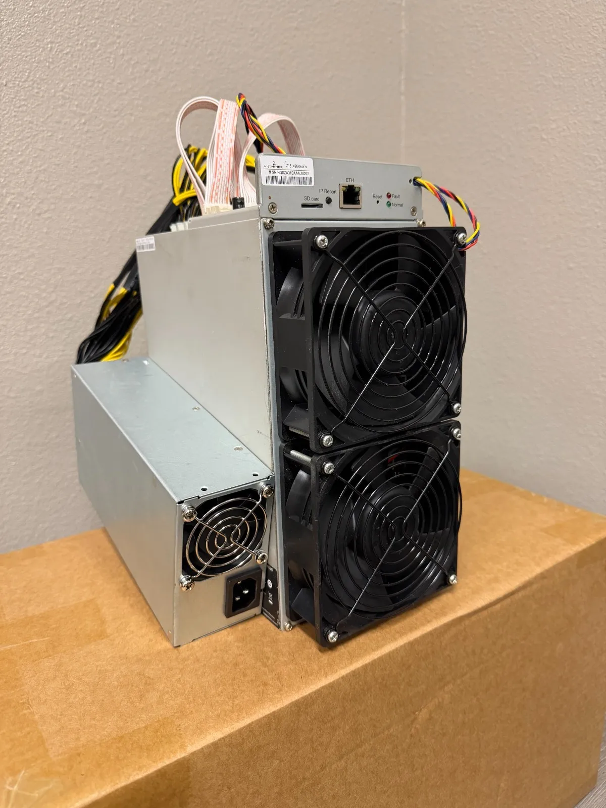 AG BUY 2 GET 1 FREE BITMAIN ANTMINER T15 21TH/s BTC/BCH Miner
AG BUY 2 GET 1 FREE BITMAIN ANTMINER T15 21TH/s BTC/BCH Miner