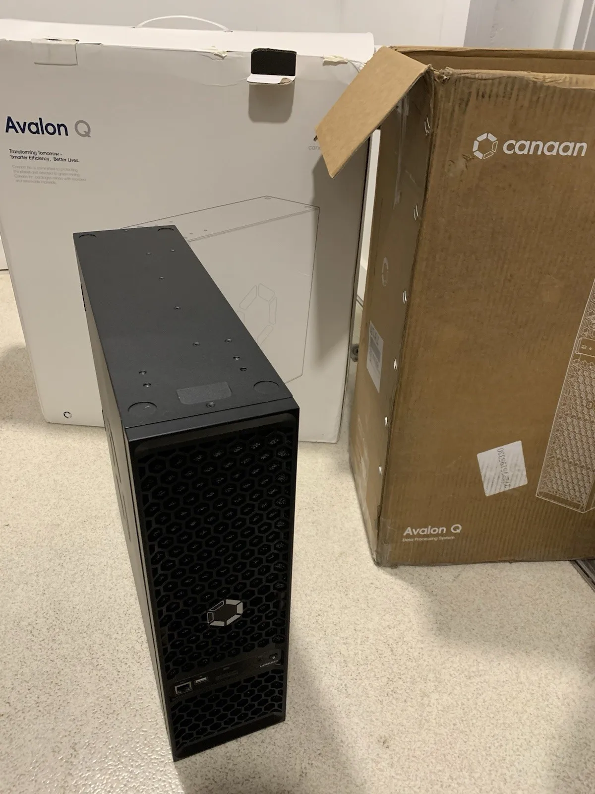 DCE New Canaan Avalon Q 90TH/s Bitcoin Miner 1674W Quiet Home SHA-256 ASIC
DCE New Canaan Avalon Q 90TH/s Bitcoin Miner 1674W Quiet Home SHA-256 ASIC