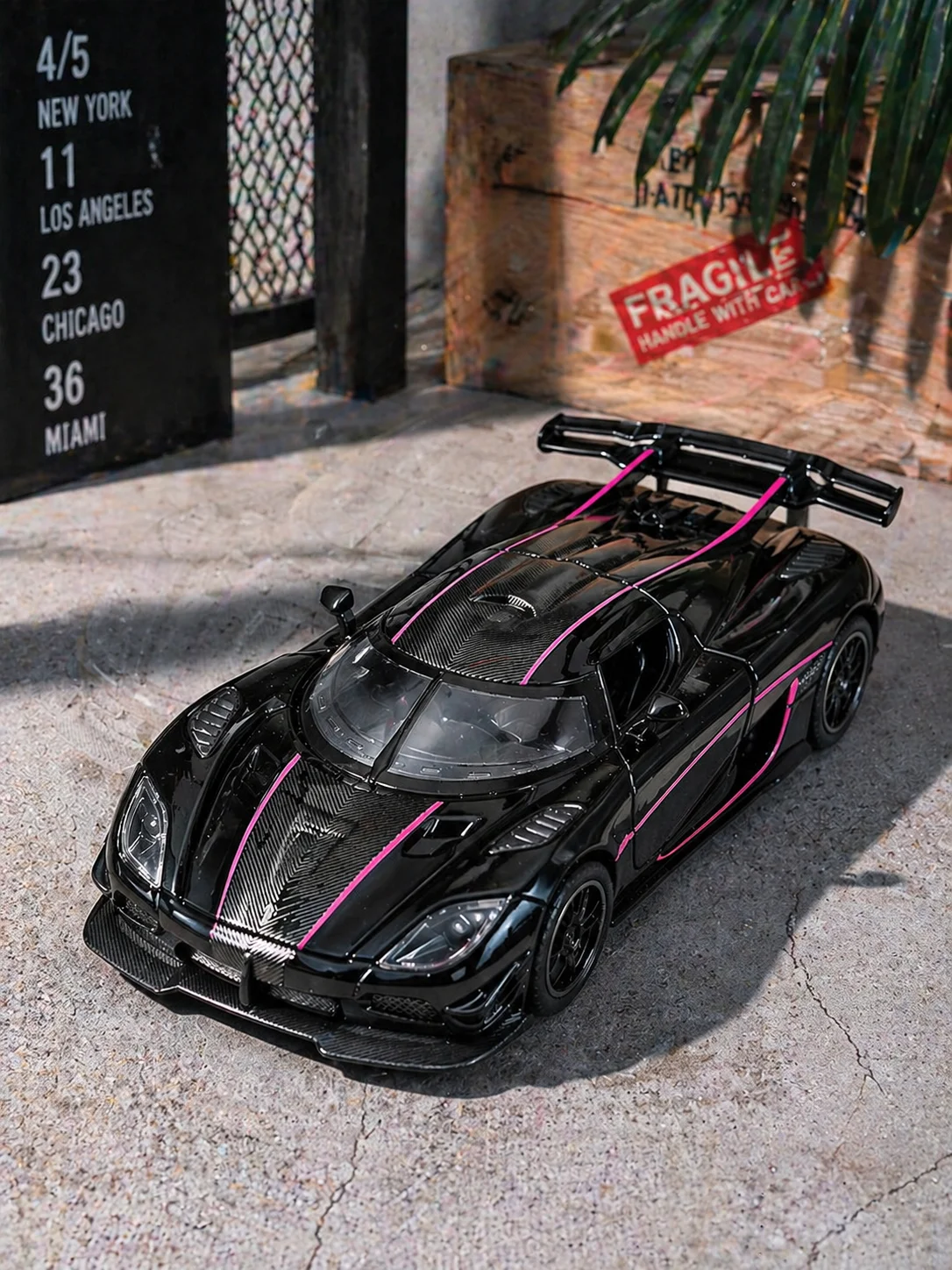 1:32 Scale Black & Pink Sports Car Model – High-Detail Alloy Diecast with Aerodynamic Design, Collection & Gift
1:32 Scale Black & Pink Sports Car Model – High-Detail Alloy Diecast with Aerodynamic Design, Collection & Gift
