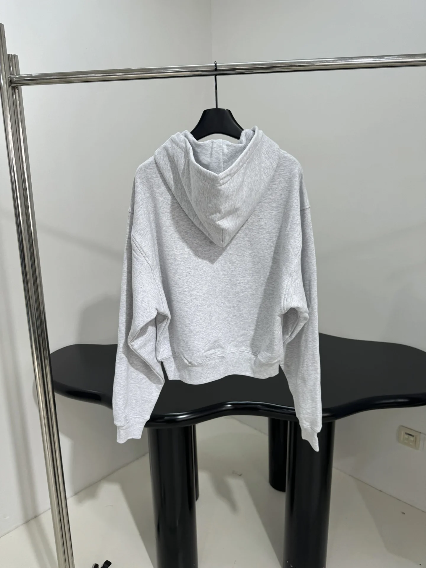 High quality autumn and winter women's crystal rhinestone drawstring hooded jacket HL076 
High quality autumn and winter women's crystal rhinestone drawstring hooded jacket HL076