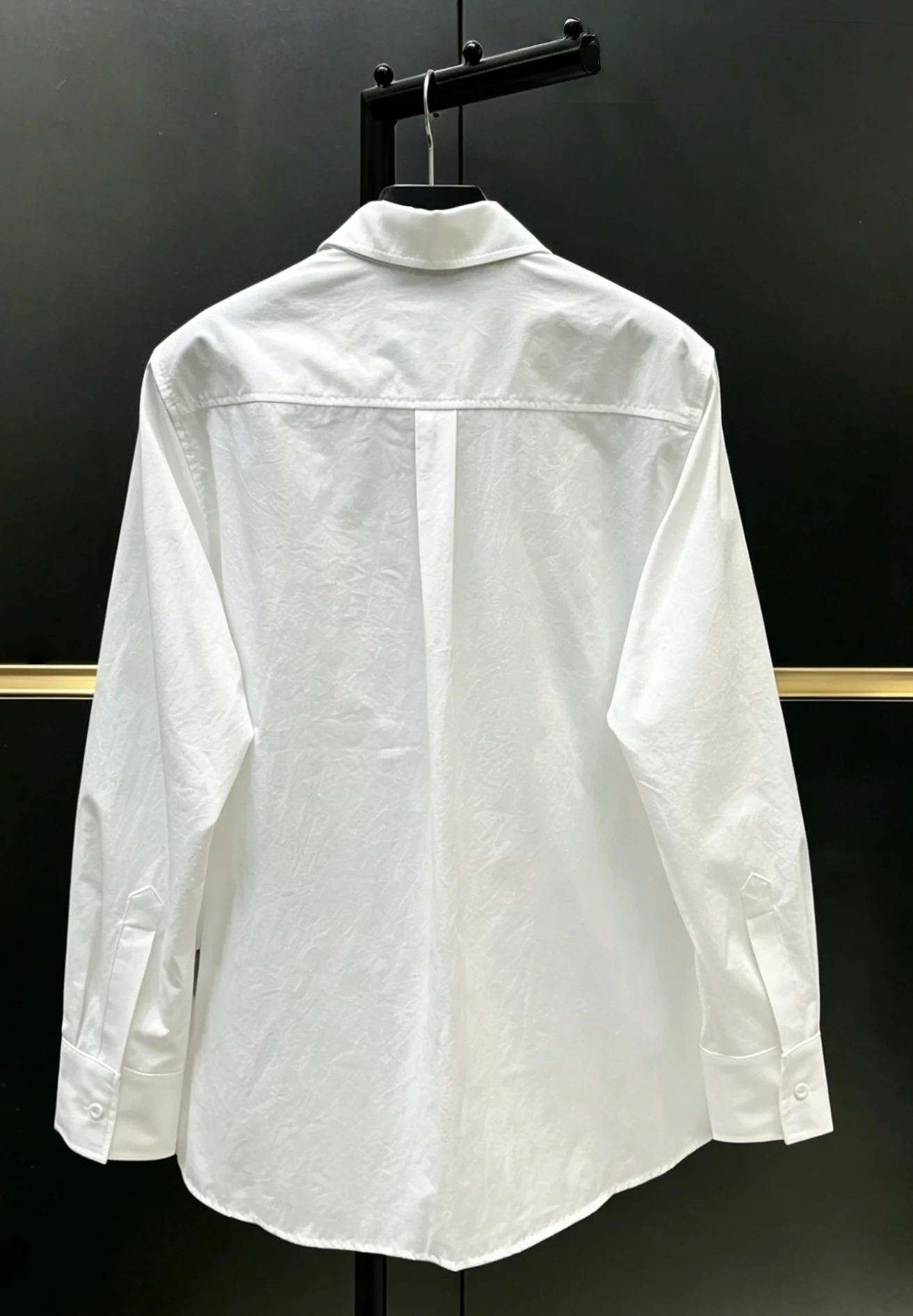 Women's White Basic Button Down Collared Shirt Long Sleeve Summer Casual Wear
Women's White Basic Button Down Collared Shirt Long Sleeve Summer Casual Wear