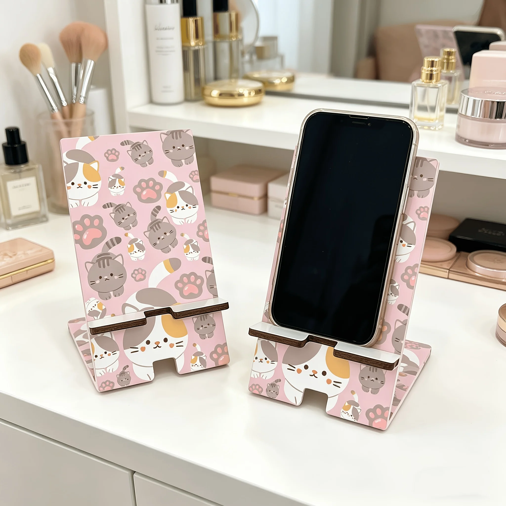 2-Pack Cute Cat-Printed Wooden Phone Stand, Adjustable Height, Easy to Charge, Phone Accessory, Perfect for Valentine's Day, Christmas, Gifts, Also Great for Halloween, Thanksgiving, or Christmas Presents, Can Also Be Used as Giveaways, Student Gifts, Bir
2-Pack Cute Cat-Printed Wooden Phone Stand, Adjustable Height, Easy to Charge, Phone Accessory, Perfect for Valentine's Day, Christmas, Gifts, Also Great for Halloween, Thanksgiving, or Christmas Presents, Can Also Be Used as Giveaways, Student Gifts, Bir
