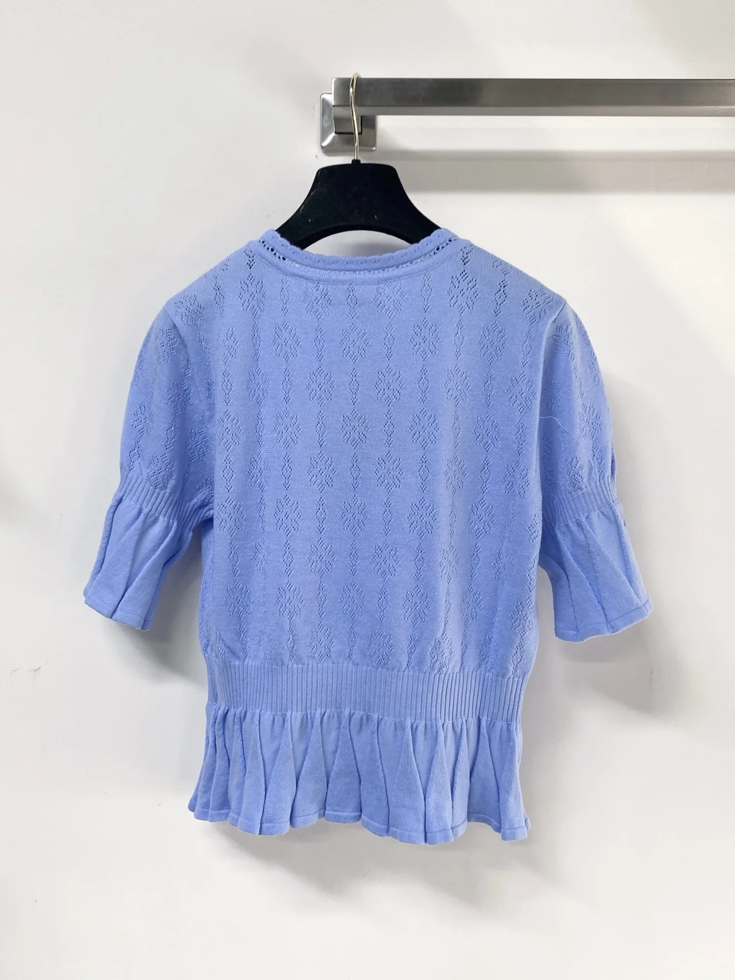 2026 Summer Women's Scalloped Lace Neck Floral Openwork Knit Top Flounce Hem Elbow Sleeve Blouse ZX18566
2026 Summer Women's Scalloped Lace Neck Floral Openwork Knit Top Flounce Hem Elbow Sleeve Blouse ZX18566