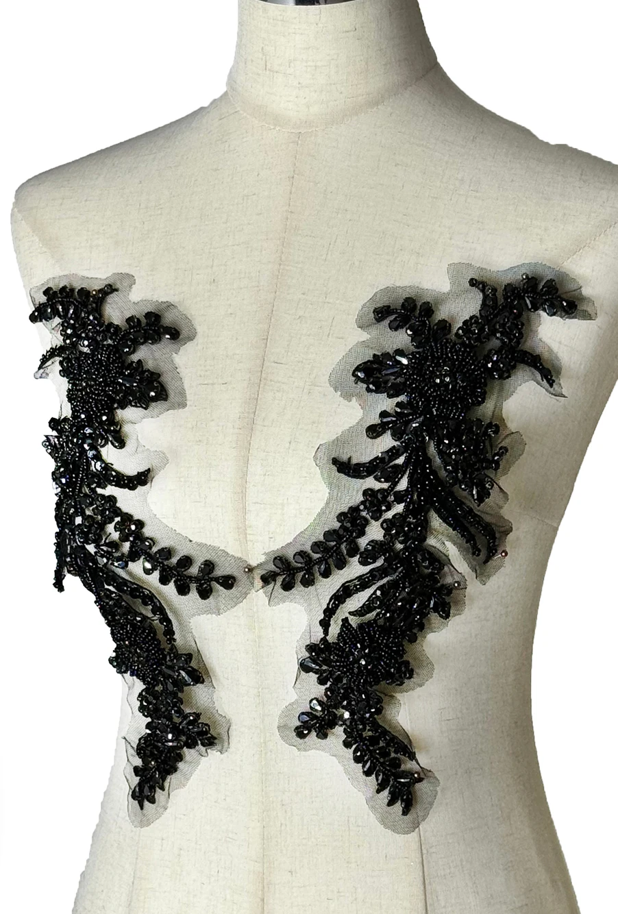 HelluyerDc черный, серебристый, золотой, шампанский, AB стразы, аппликация из бисера, 3D цветы из бисера, пара аппликаций для украшений своими руками
HelluyerDc черный, серебристый, золотой, шампанский, AB стразы, аппликация из бисера, 3D цветы из бисера, пара аппликаций для украшений своими руками