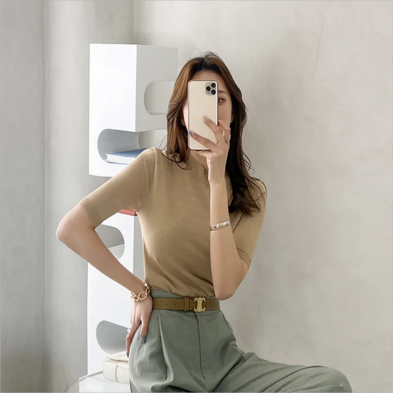 Spring and Summer New Short-sleeved Women O-neck Slim Wool Cotton Blend Pullover Vest T-shirt Knitted Base Sweater
Spring and Summer New Short-sleeved Women O-neck Slim Wool Cotton Blend Pullover Vest T-shirt Knitted Base Sweater