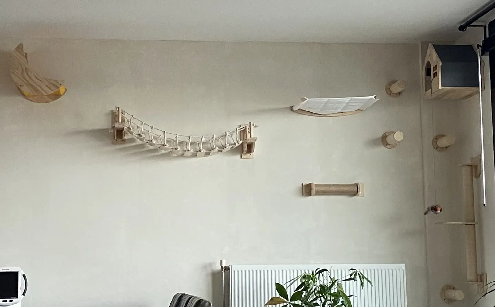 Cat Wall Mounted Climbing Shelves Bridge For Tree Cat Scratching Post Wooden Stairway Shelves Sisal Ladder Cat Climbing Frame
Cat Wall Mounted Climbing Shelves Bridge For Tree Cat Scratching Post Wooden Stairway Shelves Sisal Ladder Cat Climbing Frame
