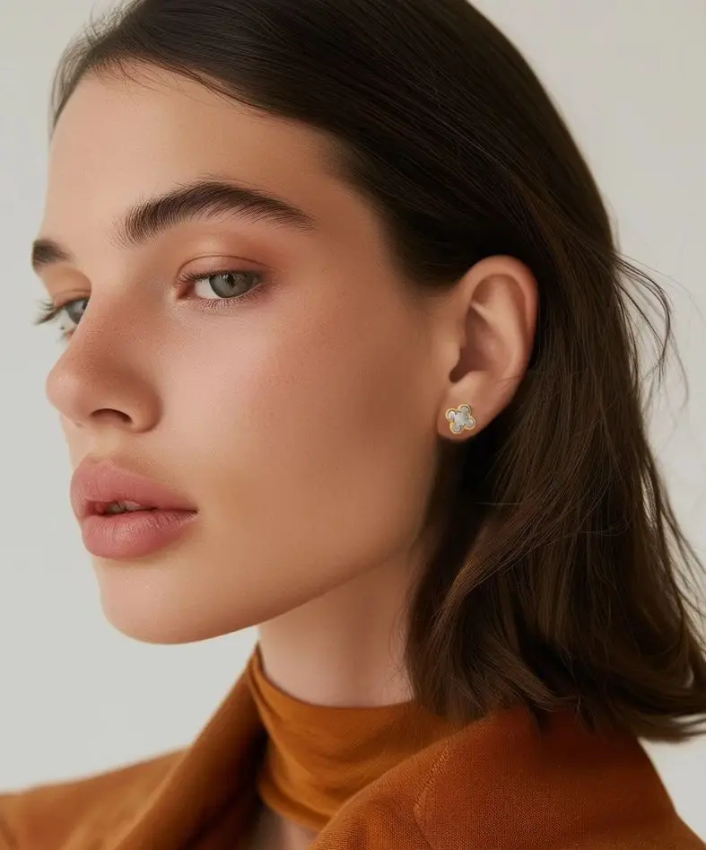 CILMI HARVILL CHHC 2024 Women's Earrings With Inlay Design Elegant Luxurious Lightweight Metal Material christmas gift
CILMI HARVILL CHHC 2024 Women's Earrings With Inlay Design Elegant Luxurious Lightweight Metal Material christmas gift