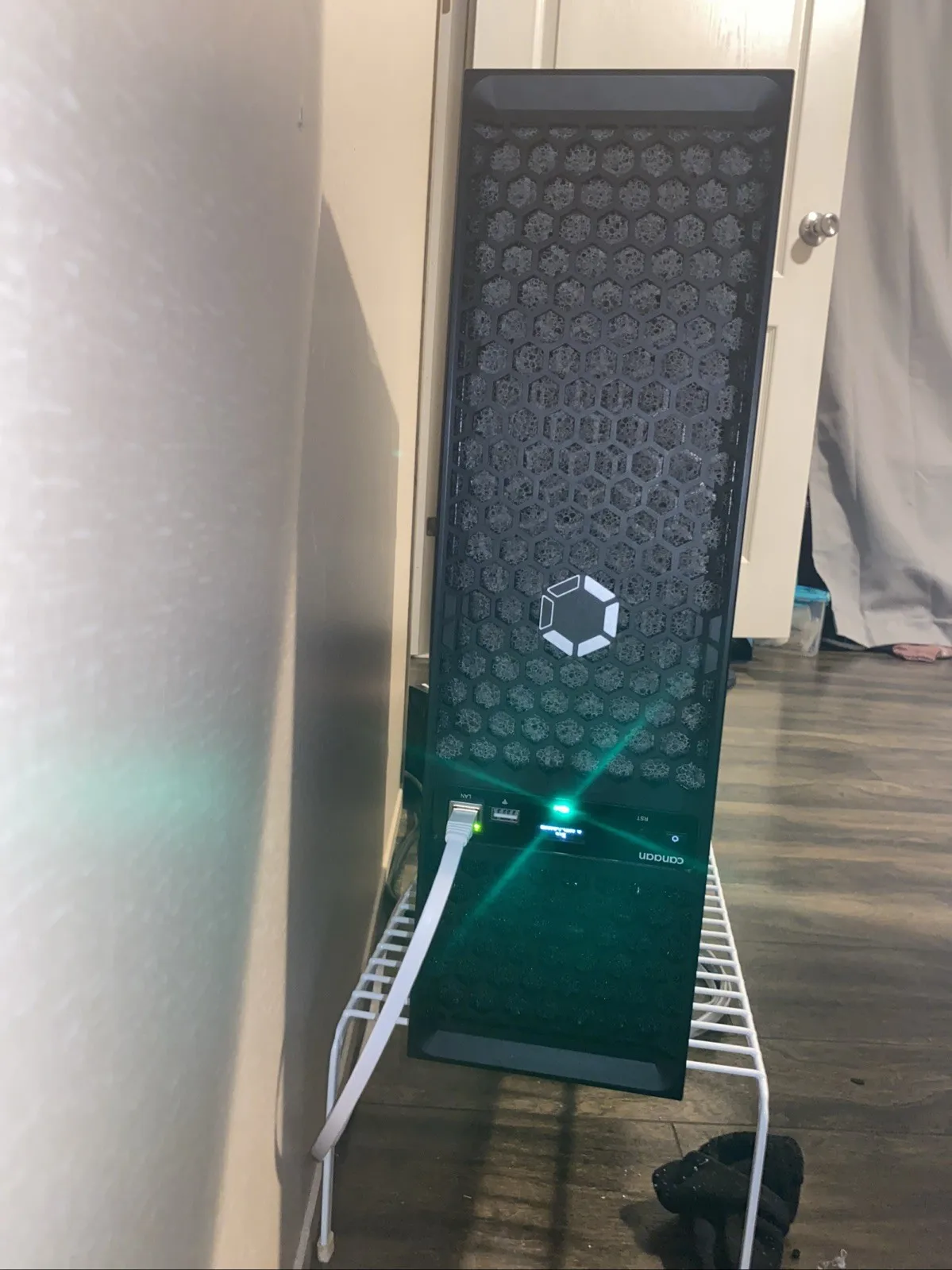 JD BUY FAST SELLING Canaan Avalon Q 90 TH/s SHA‑256 ASIC Miner – 1674 W – w/Power Supply & Wi‑Fi
JD BUY FAST SELLING Canaan Avalon Q 90 TH/s SHA‑256 ASIC Miner – 1674 W – w/Power Supply & Wi‑Fi